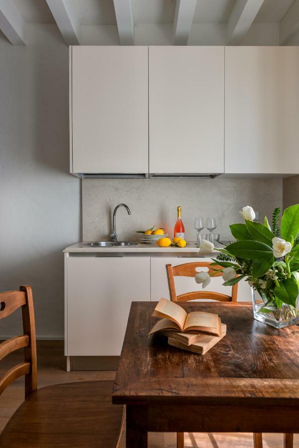 Rambaldi Apartments In Casa Nr 3 Bardolino Luaran gambar